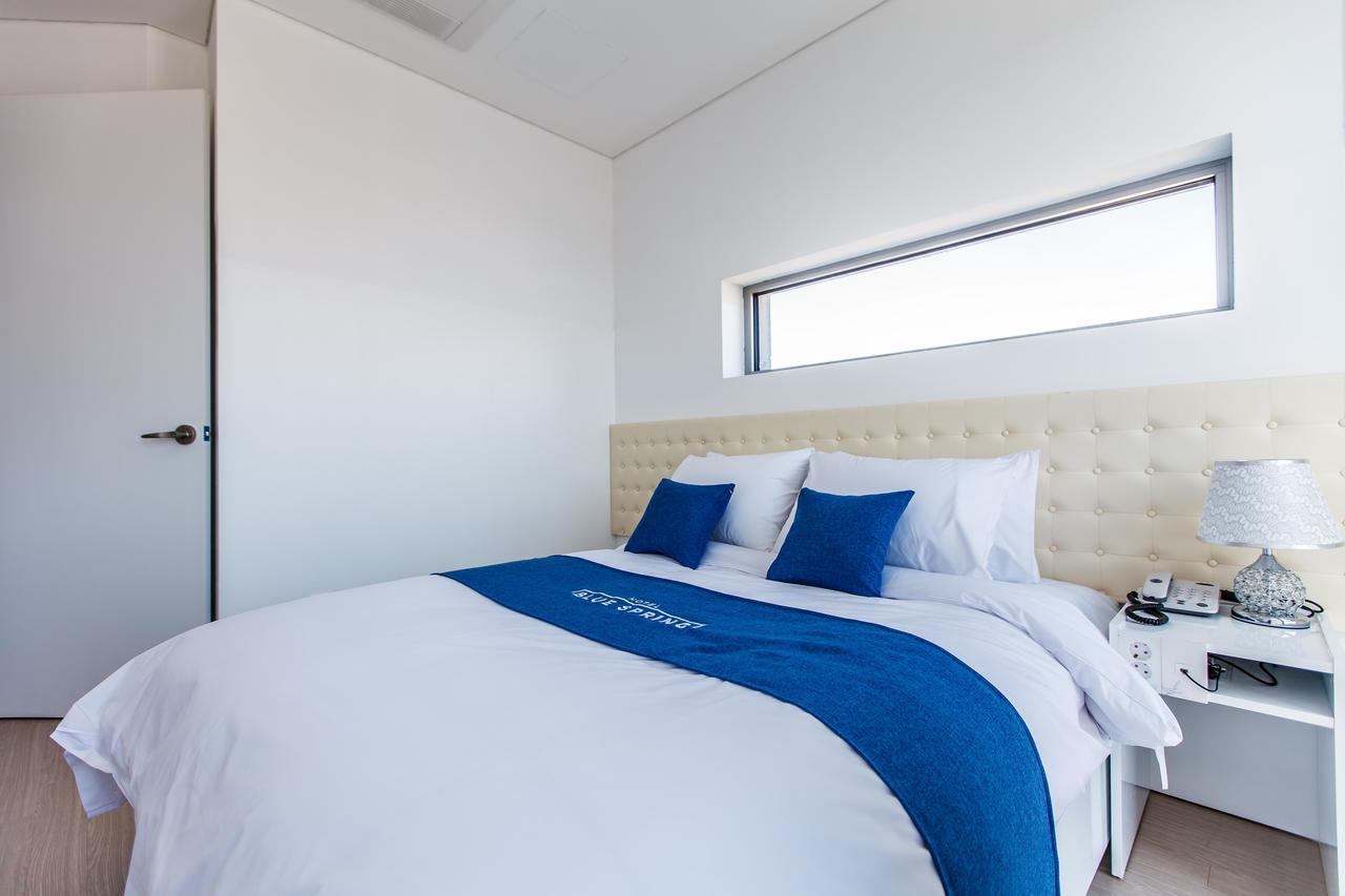Blue Spring Hotel Чеджудо Экстерьер фото