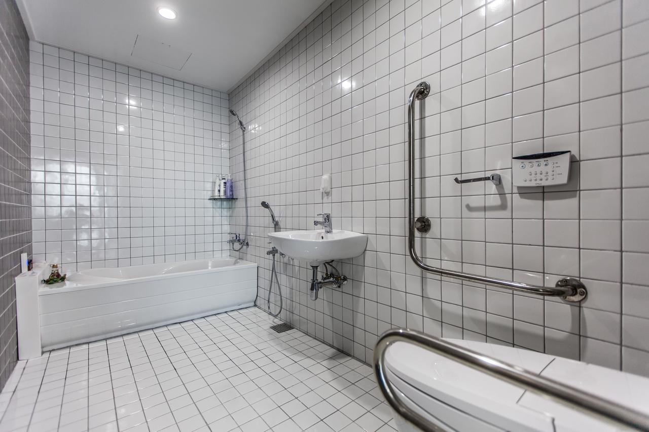 Blue Spring Hotel Чеджудо Экстерьер фото