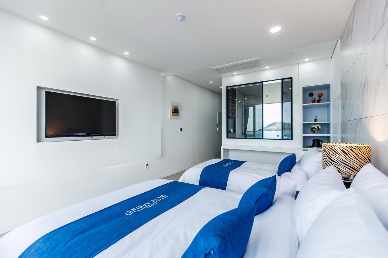 Blue Spring Hotel Чеджудо Экстерьер фото