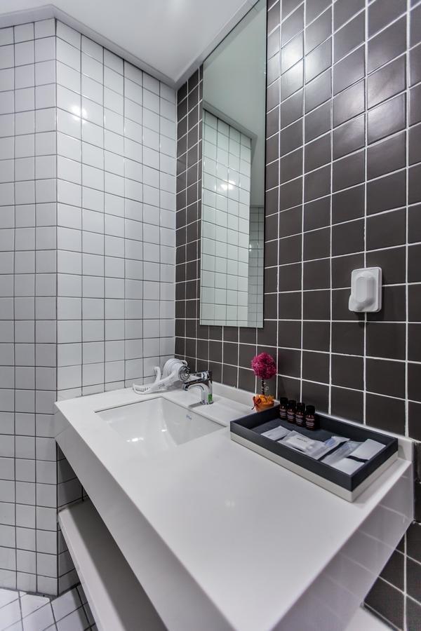 Blue Spring Hotel Чеджудо Экстерьер фото