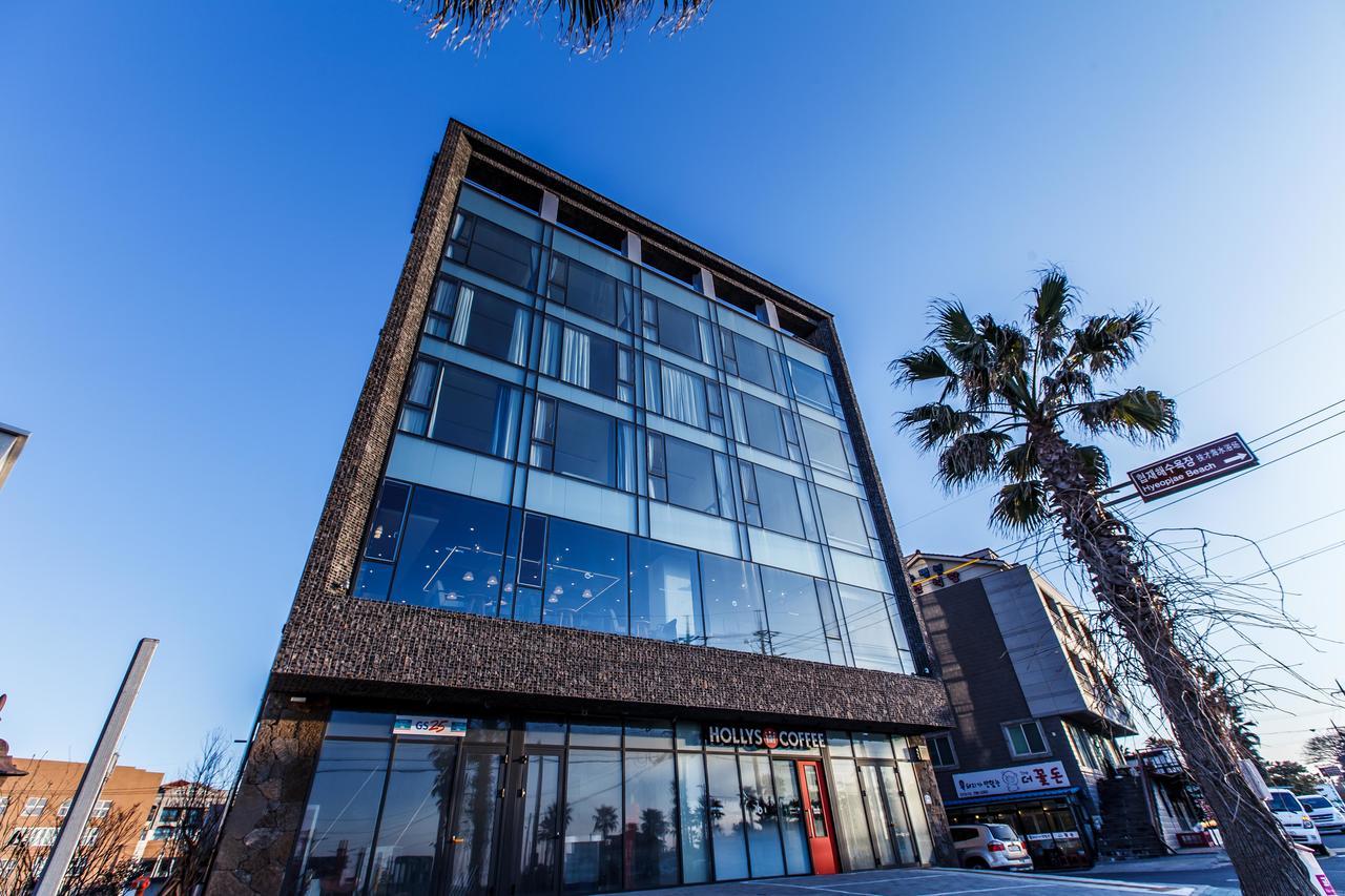 Blue Spring Hotel Чеджудо Экстерьер фото