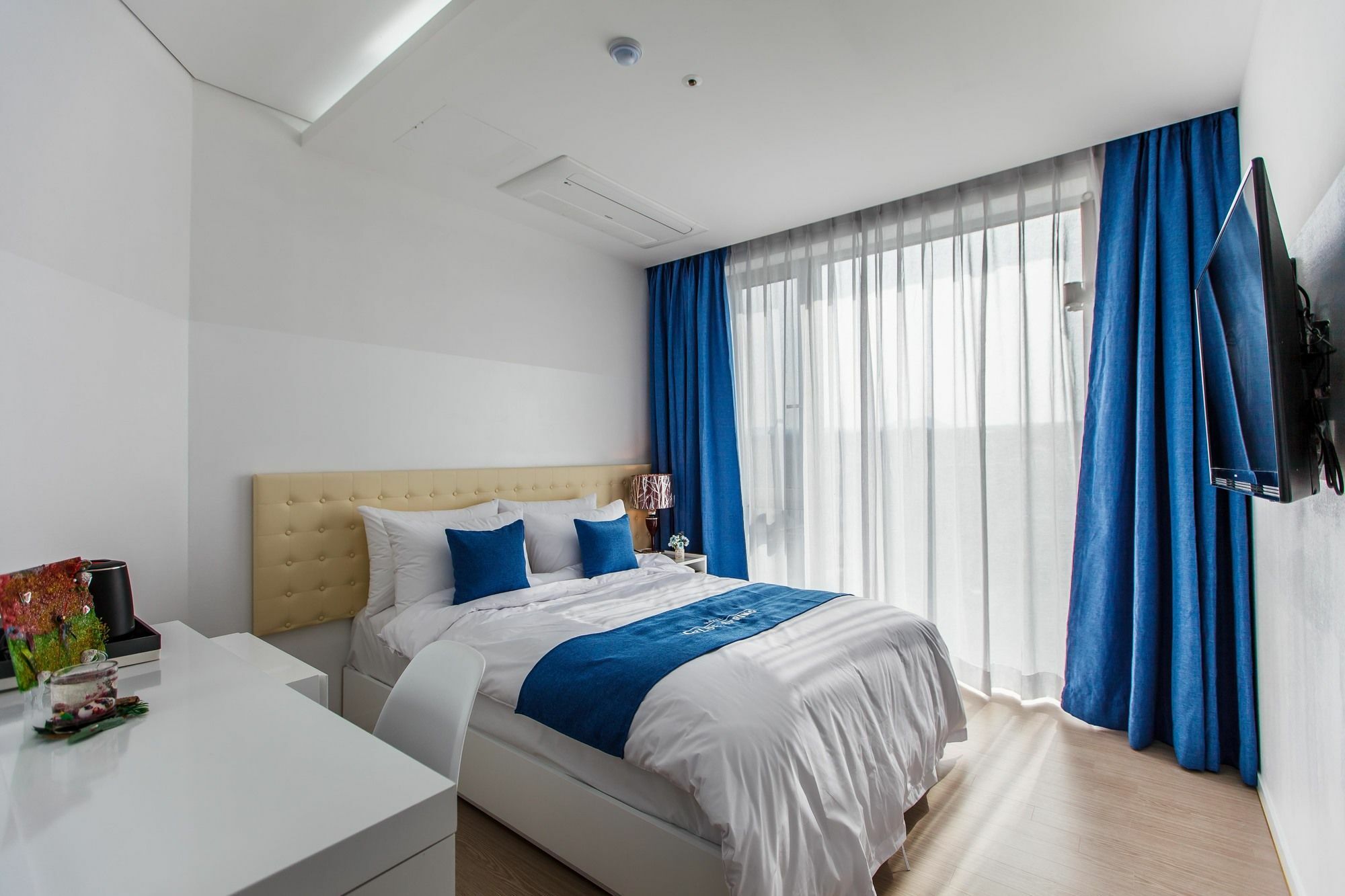 Blue Spring Hotel Чеджудо Экстерьер фото